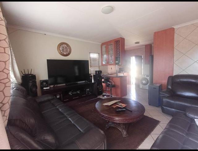 2 BEDROOM HOUSE FOR SALE IN KIRKNEY